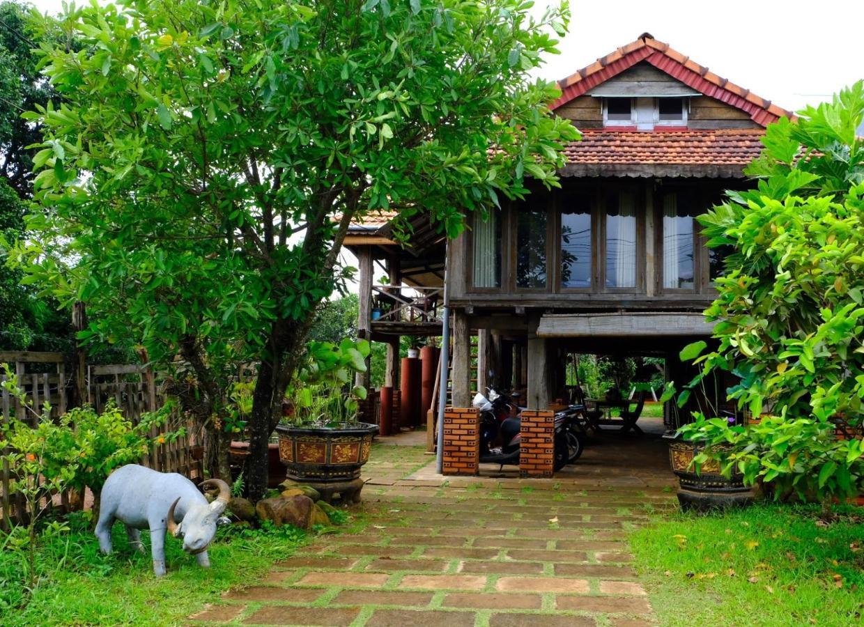 Plei Homestay & Cafe Плейку Экстерьер фото